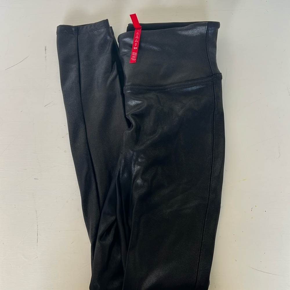 Spanx “leather” leggings Size small Petite